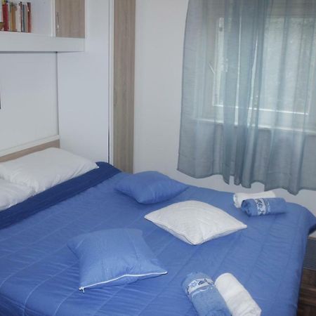 Apartman Jadranka Njivice Esterno foto