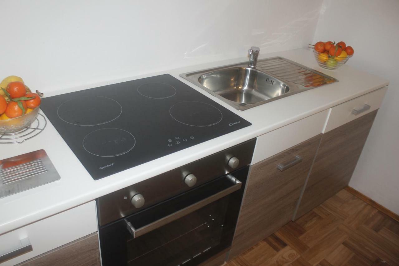 Apartman Jadranka Njivice Esterno foto