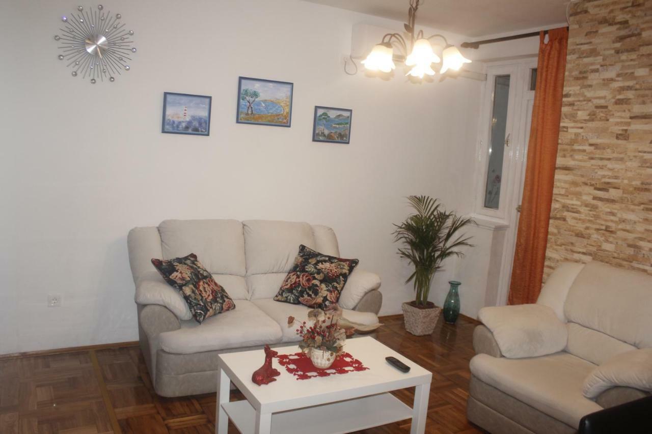 Apartman Jadranka Njivice Esterno foto