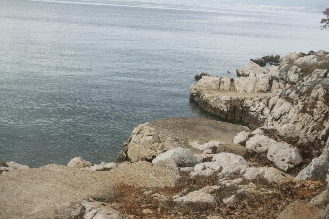 Apartman Jadranka Njivice Esterno foto