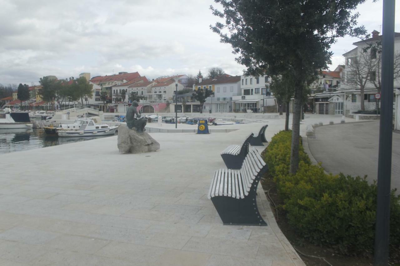 Apartman Jadranka Njivice Esterno foto